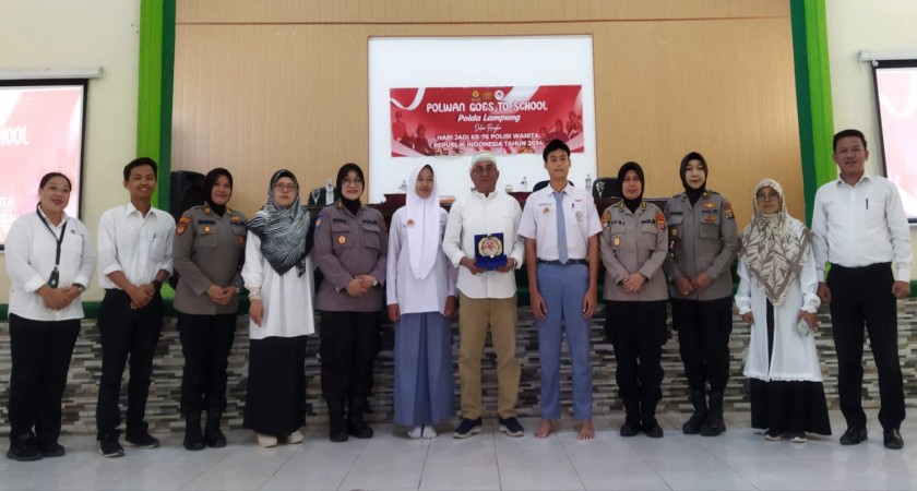 Goes to School Hari Jadi Polisi Wanita ke-76 di MAN Bandar Lampung