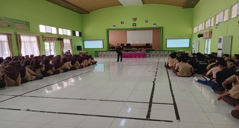 Membangun Masa Depan Gemilang: Peluang Kerja Internasional untuk Pelajar MAN 2 Bandar Lampung