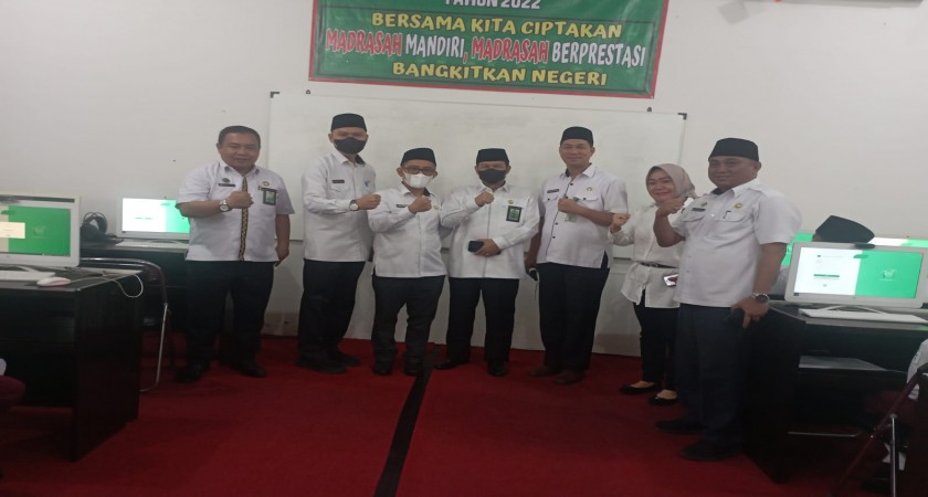MAN 2 Bandar Lampung Sambut Kunjungan Kakanwil Kemenag Provinsi Lampung dan Kakankemenag Kota Pantau KSM Hari Terakhir