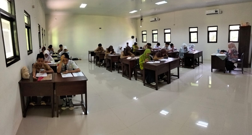 Ratusan Calon Siswa Ikuti Tes CBT PPDBM di MAN 2 Bandar Lampung