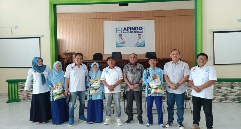Terdampak Banjir: Siswa Peroleh Bantuan dari APINDO