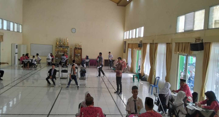 Pelaksanaan Tes BTQ dan Wawancara PPDBM MAN 2 Bandar Lampung Tahun 2025/2026 Berjalan Lancar