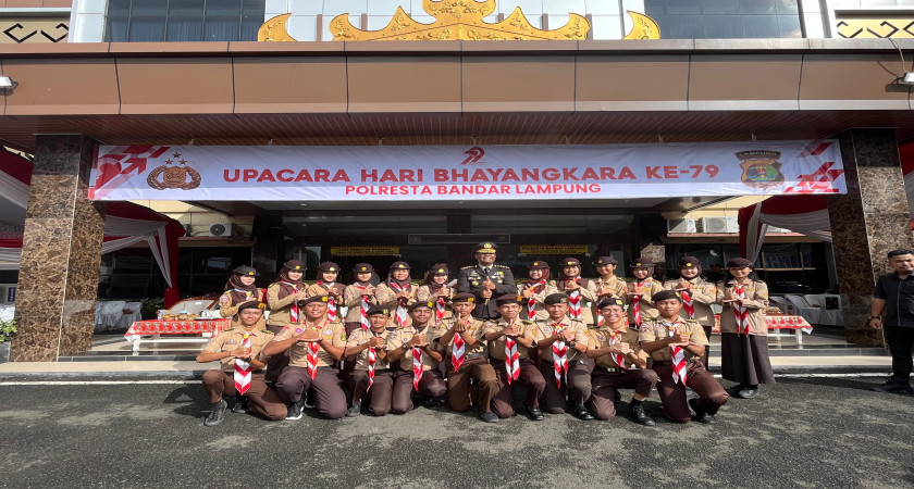 Pramuka Radama MAN 2 Bandar Lampung Ambil Bagian dalam HUT Bayangkara Ke-79